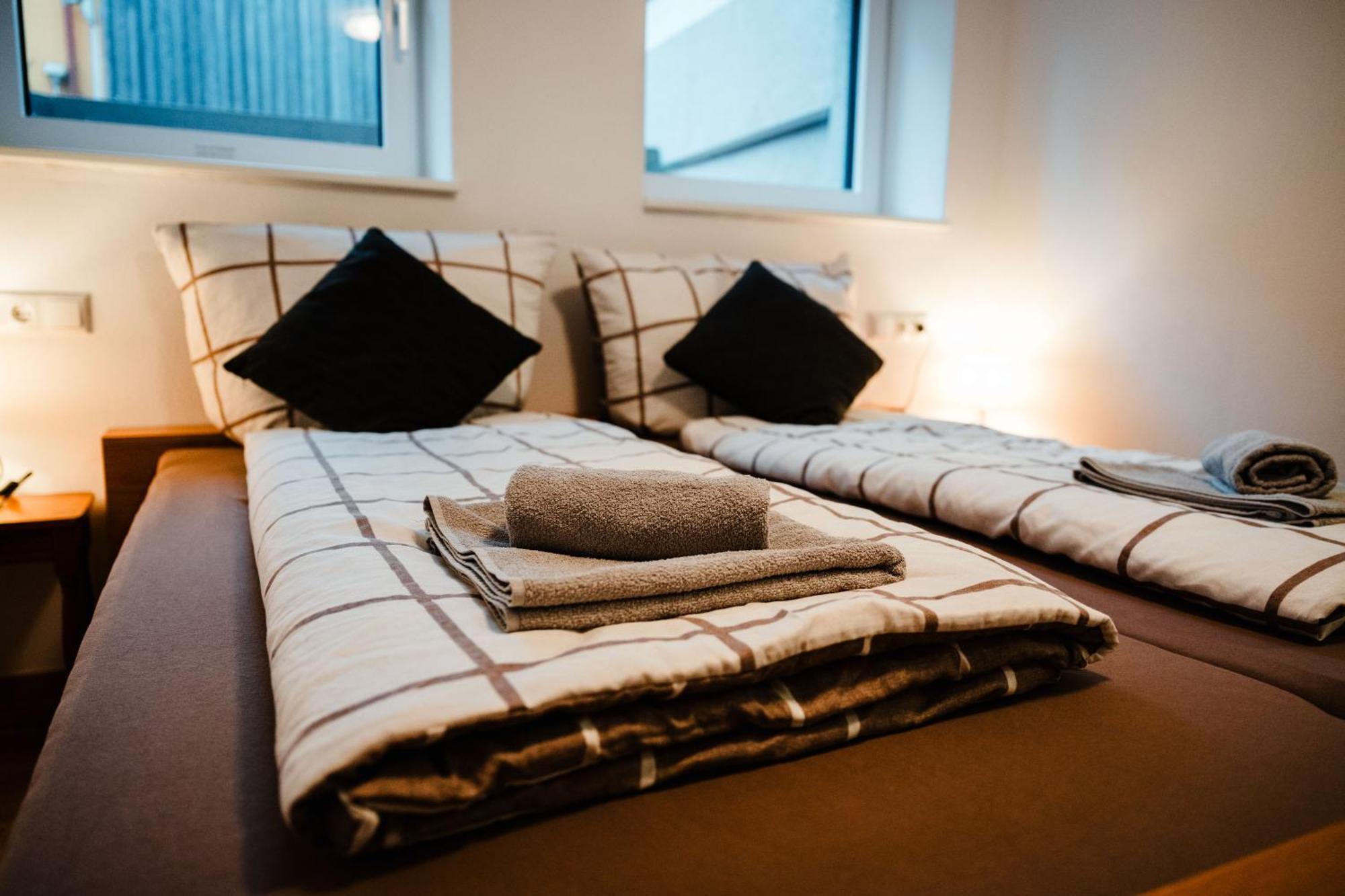 Mitzis Stubn Apartments - Bad Goisern - 24-Hour Self Check-In المظهر الخارجي الصورة